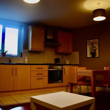 Apartamento Modern 2 Bedroom Flat Above Family Run Pub *